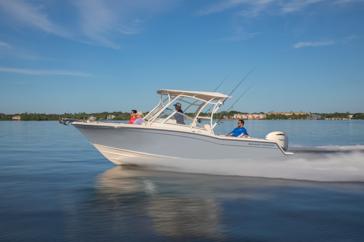 freedom-235-grady-white-23-foot-dual-console-963a1426