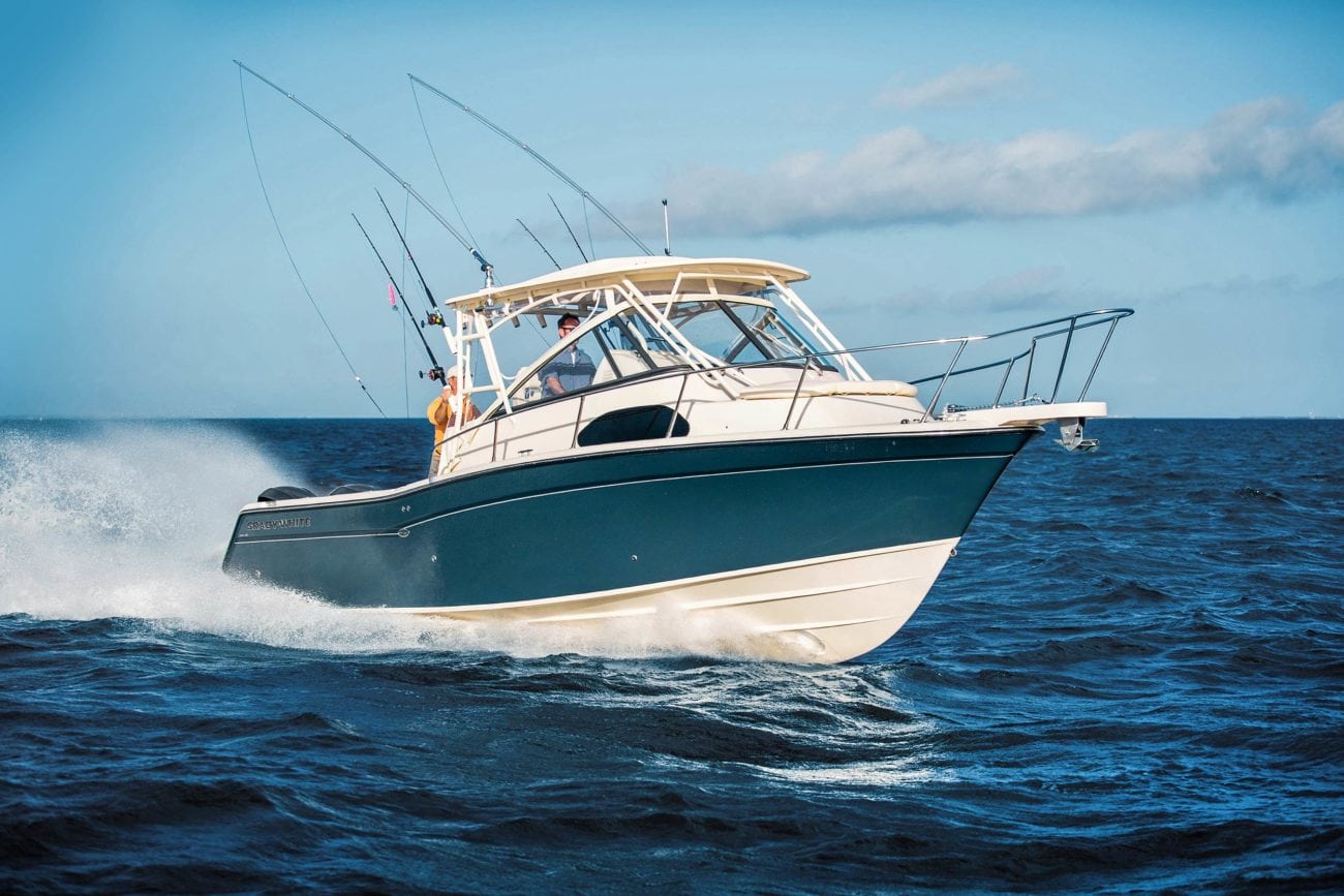 Grady-White Marlin 300 30′ Walkaround Cabin